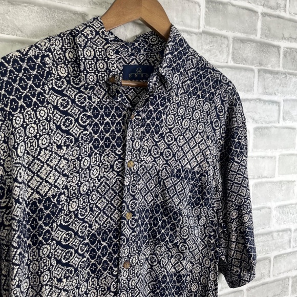 Enro Navy Blue Hawaiian Tribal Print Button up Camp Shirt Mens Medium 100% Rayon - Picture 2 of 6